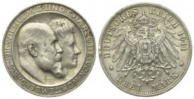 Kaiserreich. Württemberg. Wilhelm II. (1891 - 1918).

 3 Mark (Silber). 1911 F. Stuttgart.
Zur Silbernen Hochzeit.
Vs: Gestaffelte Köpfe rechts.
...