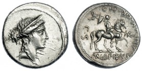 AEMILIA. Denario. Roma (61 a.C.). A/ Cabeza diademada de Roma a der. R/ Estatua ecuestre. FFC-108. SB-22. EBC-/EBC. Escasa.