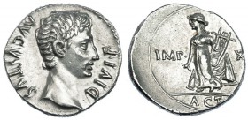 AUGUSTO. Denario. Lugdunum (15-13 a.C.). A/ Cabeza descubierta de Augusto a der.; AVGVSTVS DIVI F. R/ Apolo de pie a izq. con lira y plectrum; en el c...