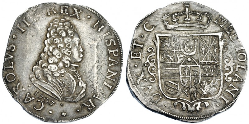 Filipo. 1707. Milán. Olivares-293, mismo ejemplar ilustrado. MBC+. Muy escasa.