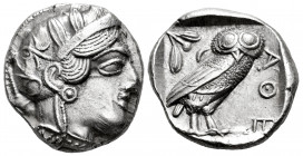 Attica. Tetradrachm. 420-404 BC. Athens. (Gc-2526). (Sng Cop-31). Anv.: Head of Athena right, wearing crested Attic helmet ornamented with three olive...