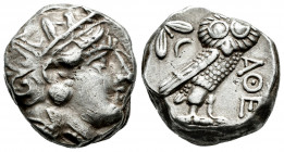 Attica. Athens. Tetradrachm. 353-294 BC. (Sng Cop-63). (Hgc-4, 1599). Anv.: Head of Athena to right, wearing earring, necklace, and crested Attic helm...