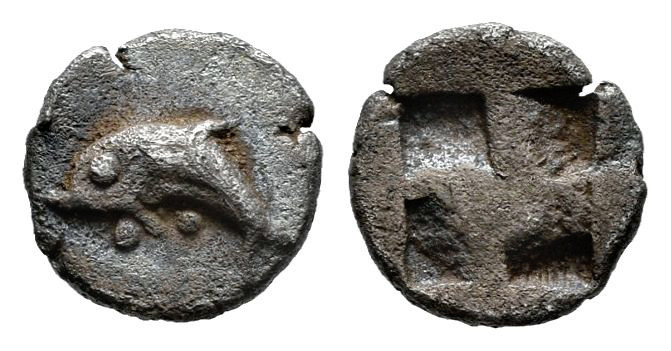 Thrace Islands. Thasos. 1/16 stater. 500-480 BC. (Hgc-6, 338 var). Anv.: Dolphin...