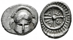 Thrace. Mesembria. Diobol. S. VI a.C. (SNG BM Black Sea-568/271). (Topalov, Messambria-8). Anv.: Frontal helmet. Rev.: Wheel with META within the spok...