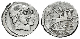 Marcius. Caius Marcius Censorinus. Denarius. 88 BC. Uncertain mint. (Ffc-854). (Craw-no cita). (Cal-937). Anv.: Diademed and jugate heads of Numa Pomp...