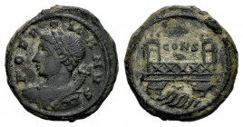 Constantinus I. AE 4. 330 AD. Constantinople. (Ric-VIII 21). (LRBC-1066). Anv.: POP ROMANVS. Draped bust of Genius left, with cornucopia over shoulder...