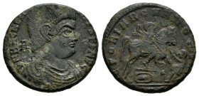 Magnentius. Centenionalis. 350-353 AD. Trier. (Ric-VIII 271). Anv.: DN MAGNEN(TIV)S P F AVG, bare-headed, draped and cuirassed bust to right; A behind...