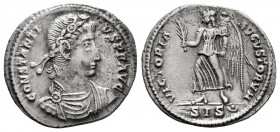 Constantius II. Siliqua. 340-350 AD. Siscia. (Ric-165). (Rsc-234Ac). Anv.: CONSTANTI VS PF AVG. diademed, draped and cuirassed bust to right. Rev.: VI...