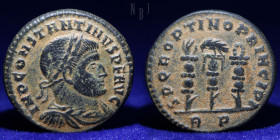 Constantine I. SPQR OPTIMO PRINCIPI, Rome Mint, 4.44gm, 22mm, GOOD VF