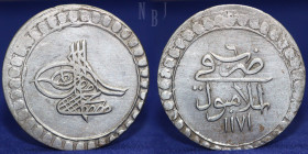 OTTOMAN: Mustafa III, silver kurush, Islambul mint, AH 1171. year 6, 19.20gm, 38mm