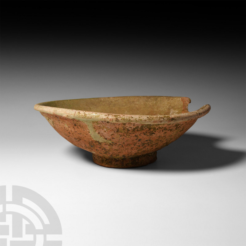 Chinese Song Green Glazed Dish. Song Dynasty, 14th-16th century A.D. A patella-s...