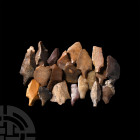 Stone Age Aterian Tanged Point Collection. Palaeolithic, 85,000-40,000 years B.P. A group of twenty knapped tanged points. 215 grams total, 36-73 mm (...