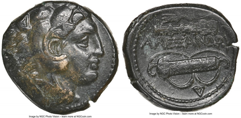 MACEDONIAN KINGDOM. Alexander III the Great (336-323 BC). AE unit (18mm, 10h). N...
