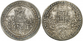 Austria. 1628. Paris von Lodron. Salzburgo. 1/2 taler. (Kr. 141). Consagración de la Catedral. AG. 14,29 g. MBC+.