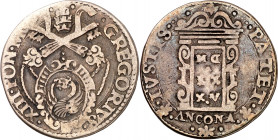 Vaticano. 1575. Gregorio XIII (1572-1585). Ancona. Testone. (Muntoni 193 var). Variante con MLXXV. AG. 8,95 g. MBC-.