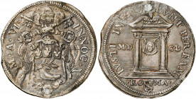 Vaticano. 1610. Inocencio X (1644-1655). Roma. Testone. (Muntoni 15). Perforación tapada. AG. 9,50 g. (MBC+).