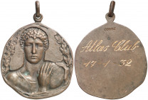 1932. Barcelona. (Cru.Medalles 1606 anv.). Unifaz. Con anilla. Grabado en reverso: ATLAS CLUB / 17-1-32. Punzón: COBRE. Cobre. 17,28 g. Ø35 mm. MBC+....