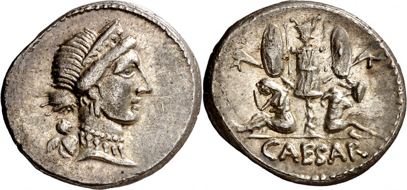 (46-45 a.C.). Julio César. Denario. (Spink 1404) (S. 13) (Craw. 468/1). 4,01 g. ...