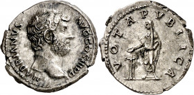 (137-138 d.C.). Adriano. Denario. (Spink 3550) (S. 1481) (RIC. 2326). Bella. 3,14 g. EBC.