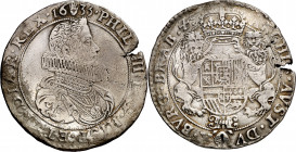 1635. Felipe IV. Amberes. 1 ducatón. (Vti. 1160) (Vanhoudt 640.AN). Grieta. Rayitas para quitar oxidaciones. 31,76 g. MBC-.