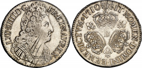 Francia. 1710. Luis XIV. D (Lyon). 1 ecu. (Kr. 386.4). Rayas. AG. 30,33 g. (MBC+).