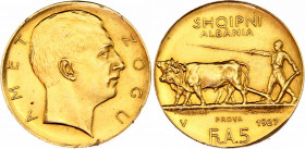 Albania 5 Franga Ar 1927 Prova in Gold
KM# 8 in gold, N# 24272; Gold 32.16 g., 37 mm.; Zog I; AUNC-, edge nick. Authenticity unverifiable. Sold as is...
