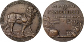 Medaillen und Jetons, Hundesport / Dog sports. Red Cross Dog, Goetz. Medaille 1914, 83 mm. 158.74 g. Bronze. Stempelglanz
