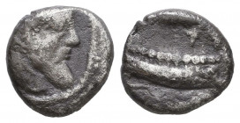 Greek
Phoenicia. Arados circa 400-350 BC. 1/12 Stater AR or Obol AR.

Weight: 2,9 gr
Diameter: 14 mm