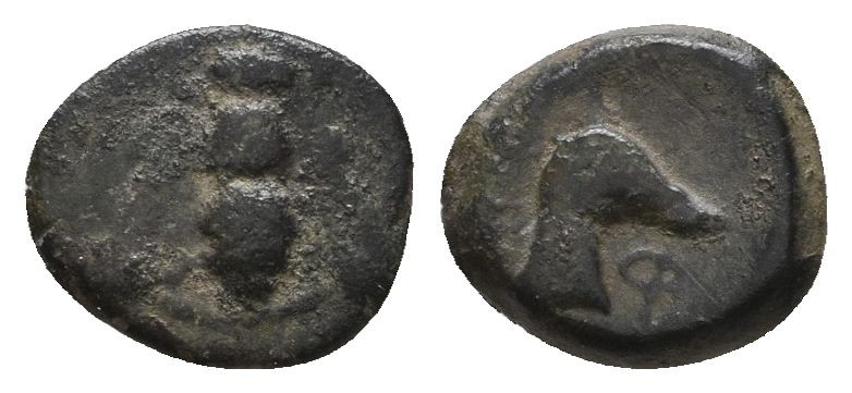 IONIA, Ephesos. Circa 200-190 BC. Æ.

Weight: 0,5 gr
Diameter: 9,1 mm