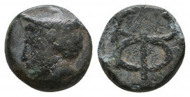 Greek
Islands off Elis, Kephallenia. Pale. civic issue. 430-370 B.C. AE.

Weight: 1,5 gr
Diameter: 11,3 mm