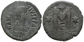 ANASTASIUS I. 491-518 AD. Æ Reduced Follis. 

Weight: 17 gr
Diameter: 33,2 mm