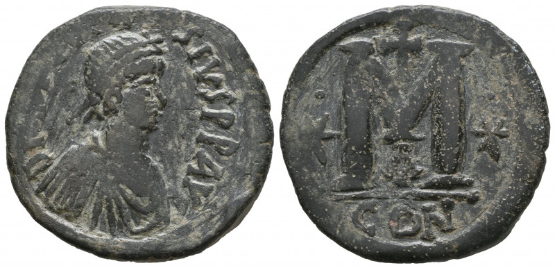 ANASTASIUS I. 491-518 AD. Æ Reduced Follis. 

Weight: 17,6 gr
Diameter: 33 mm...