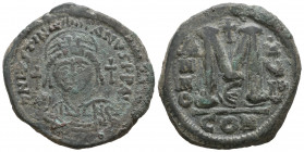 Byzantine
Justinian I. AD 527-565. Constantinople AE Follis.

Weight: 21,3 gr
Diameter: 35,2 mm