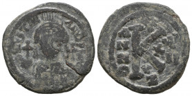 Byzantine
Justinian I. AD 527-565. AE Half Follis.

Weight: 5,9 gr
Diameter: 25,4 mm