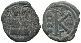 JUSTIN II, with SOPHIA (565-578). Half Follis. 

Weight: 4,8 gr
Diameter: 22 mm