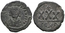 TIBERIUS II CONSTANTINE. 578-582 AD. Æ Follis. Constantinople mint.

Weight: 12 gr
Diameter: 30,9 mm