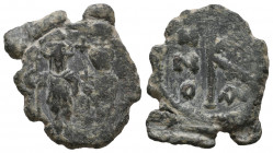 Heraclius, 610-641. Æ Half Follis.

Weight: 3,4 gr
Diameter: 22,8 mm