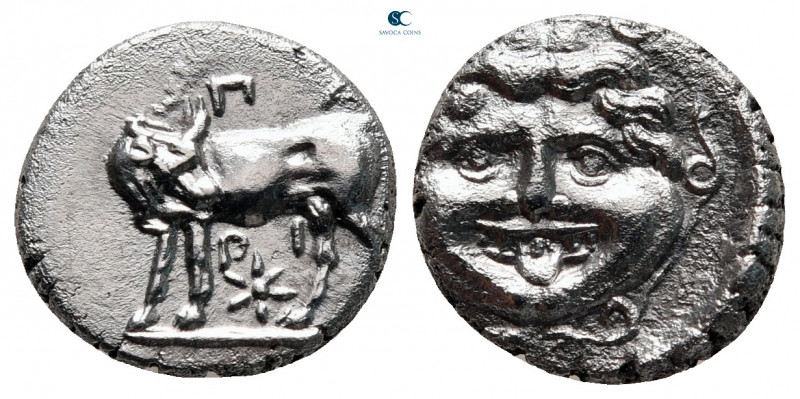 Mysia. Parion circa 400-300 BC. 
Hemidrachm AR

14 mm, 2,10 g

ΠΑ/ΡΙ, bull ...