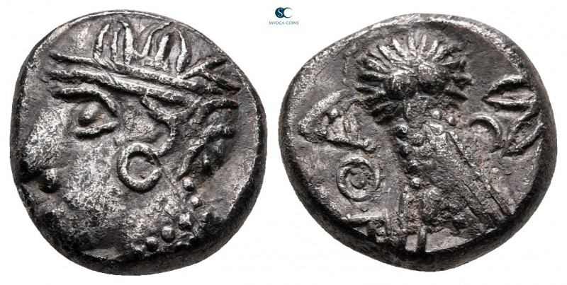 Judaea. Edom (Idumaea) circa 400-300 BC. 
Drachm AR

15 mm, 4,00 g

Helmete...