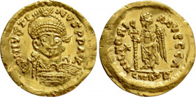 JUSTIN I (518-527). GOLD Solidus. Constantinople