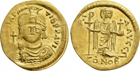 MAURICE TIBERIUS (582-602). GOLD Solidus. Constantinople