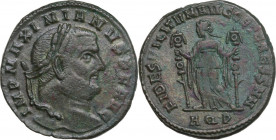 Galerius (305-311). AE Follis, Aquileia mint, 305-306. Obv. Laureate head right. Rev. Fides standing left, holding standard in each hand. RIC VI 60b. ...