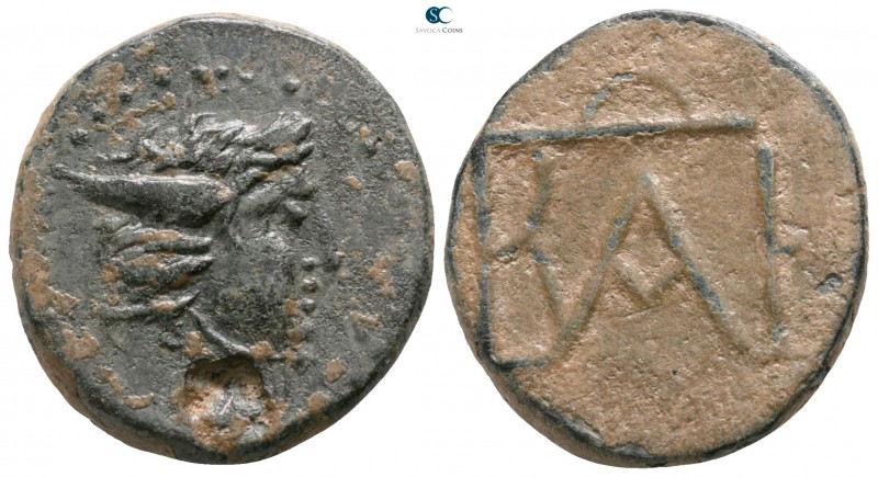 Kings of Bosporos. Polemo I circa 14-9 BC. 
Bronze Æ

22mm., 8,43g.

Winged...