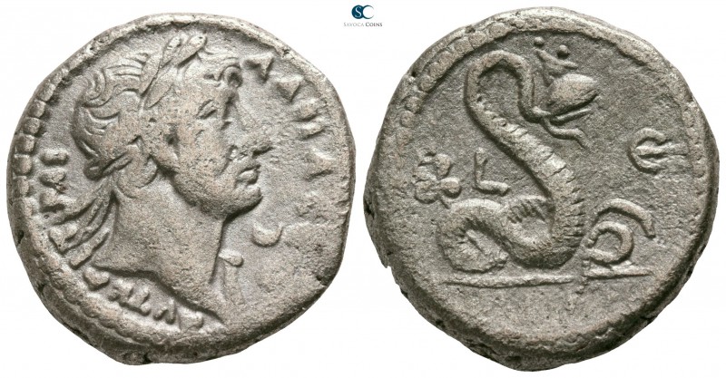 Egypt. Alexandria. Hadrian AD 117-138. Dated year 5=AD 120/1
Billon-Tetradrachm...