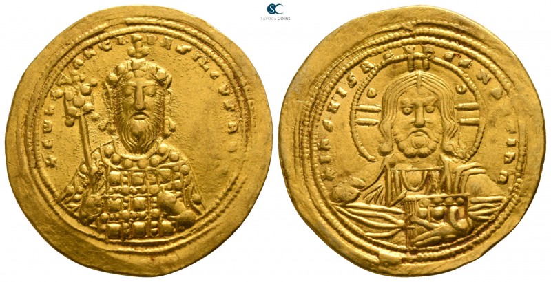 Constantine VIII AD 1025-1028. Constantinople
Histamenon Nomisma AV

24mm., 4...