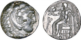 ROYAUME DE MACÉDOINE
Alexandre III le grand (336-323) : Tétradrachme à la tête d'Héraclès à droite coiffée d'une peau de lion - R/: Zeus assis sur un...