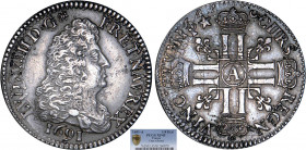 LOUIS XIV le Grand (1643-1715)
1/4 d'écu aux 8 L, 1er type
1691 A - TTB 45 (TTB++)
rf - Assez Rare !, PCGS XF45


DR 332, D 1516-1516a, GR 150, ...