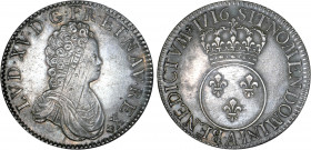 LOUIS XV le Bien aimé (1715-1774)
Écu vertugadin
1716 A - SUP 58 (SUP)
fn - infime ajustage


DR 526, D 1651-1651a, GR 317, Dav# 1326, KM# 414
...