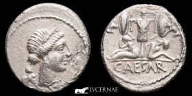 Julius Caesar Silver Denarius 3,71 g. 19 mm. Hispania 46-45 B.C. GVF