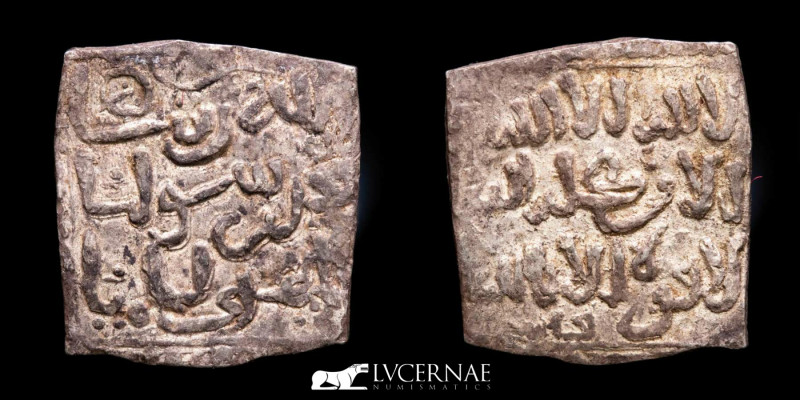 Spain - Period Almohad (1160 - 1260)

Silver square dirham (1,49 g., 15 mm.), Is...